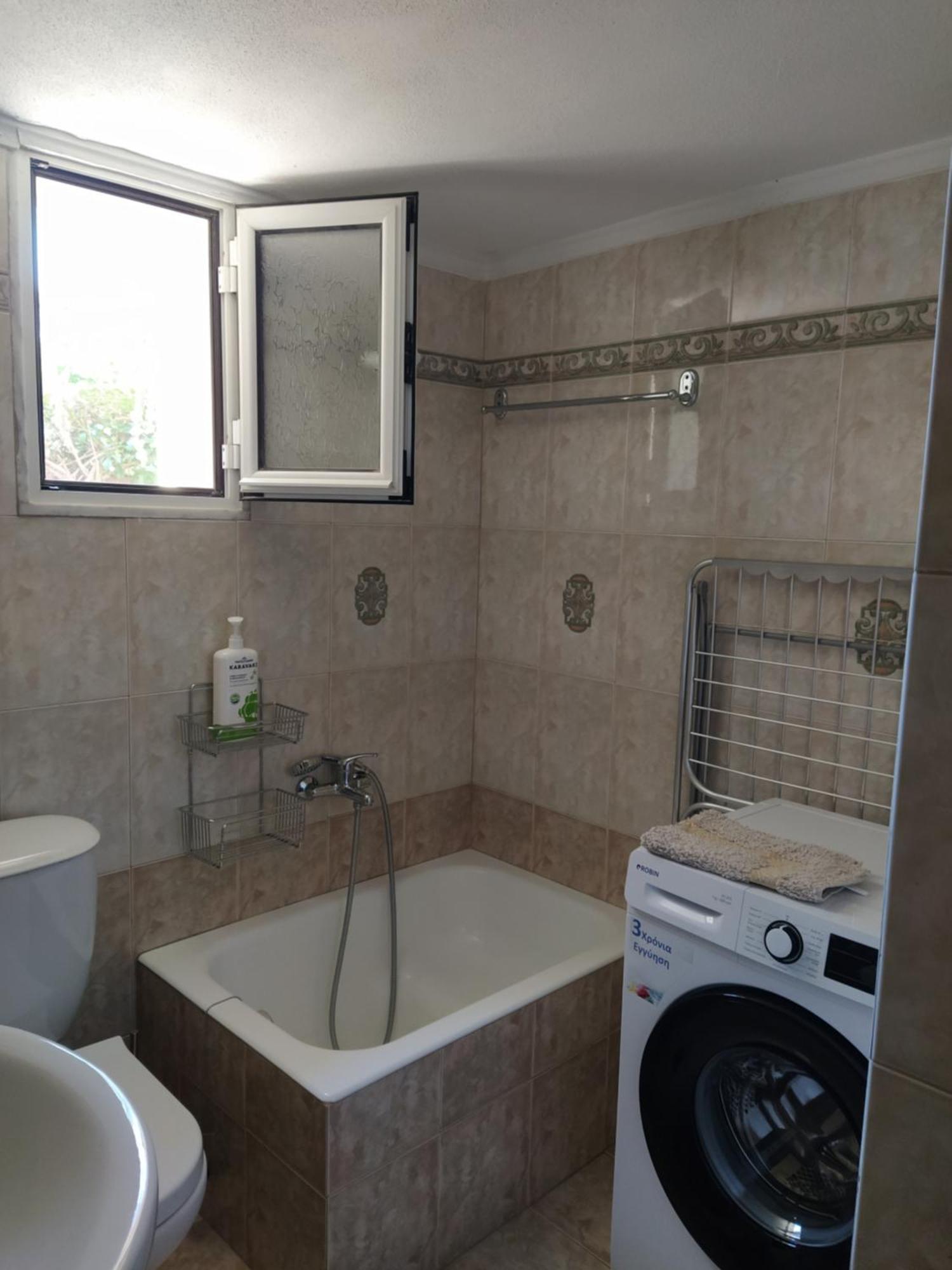 3 Steps Apartment Alexandroupoli Bagian luar foto