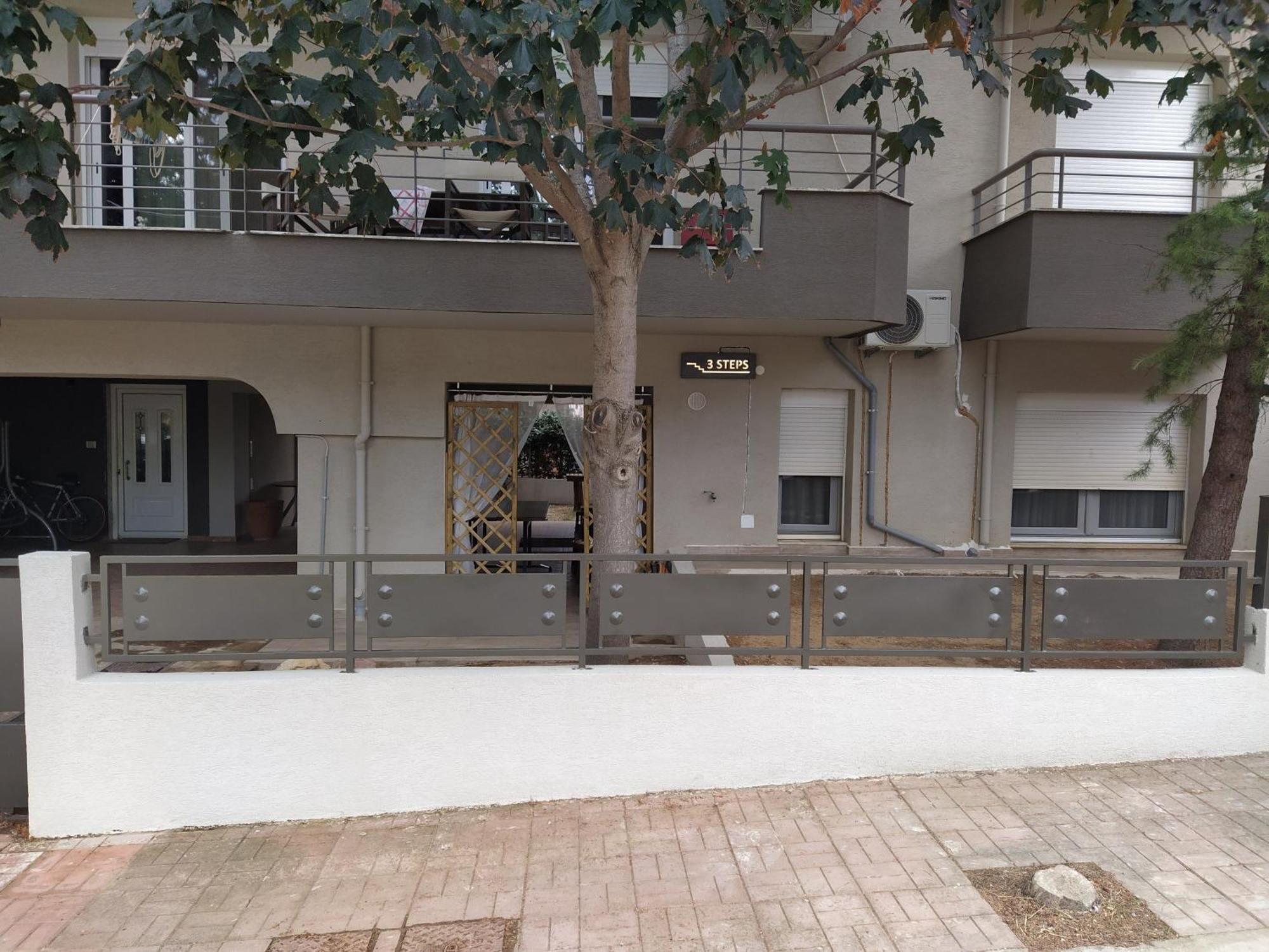 3 Steps Apartment Alexandroupoli Bagian luar foto